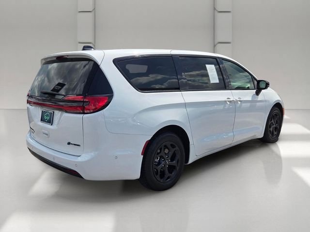 Used 2024 Chrysler Pacifica Limited FWD image 5