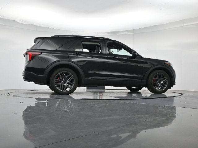 Certified 2026 Ford Explorer ST w/ Sun And Sound Package AWD/4WD image 37