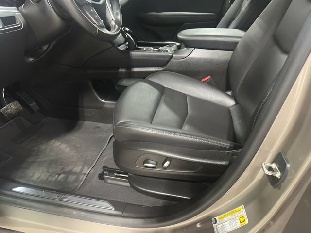 Used 2023 Cadillac XT5 Luxury FWD image 11