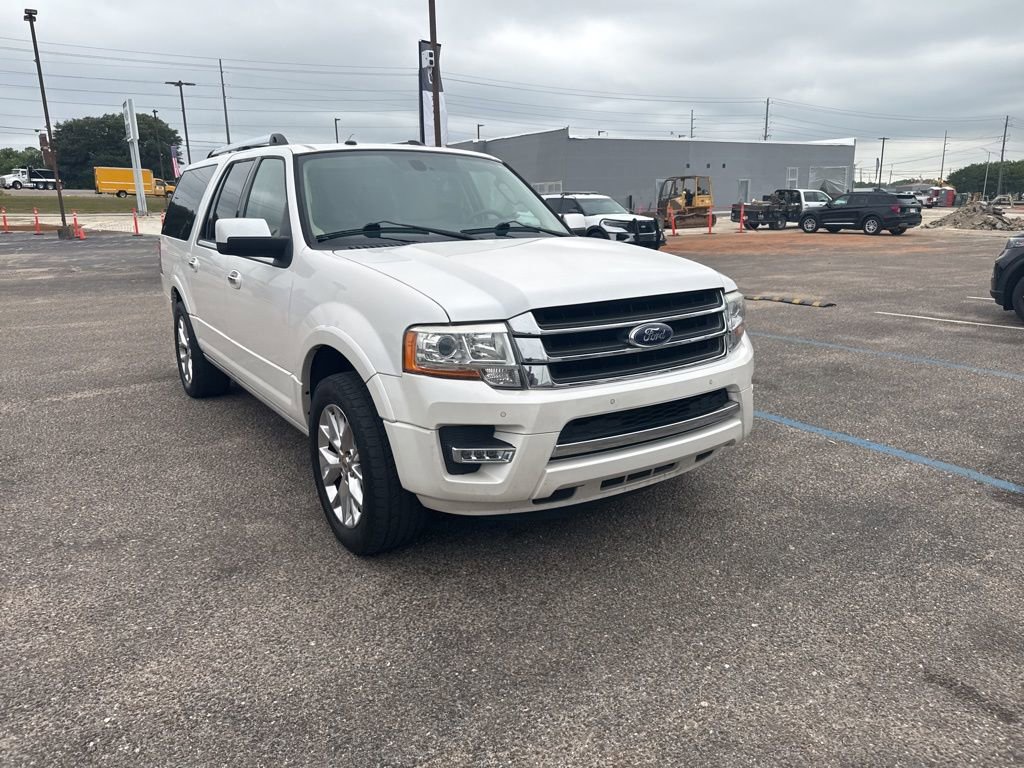 Used 2017 Ford Expedition EL Limited w/ Equipment Group 301A RWD image 2