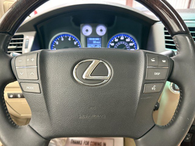 Used 2011 Lexus LX 570 4WD w/ Luxury Pkg image 20