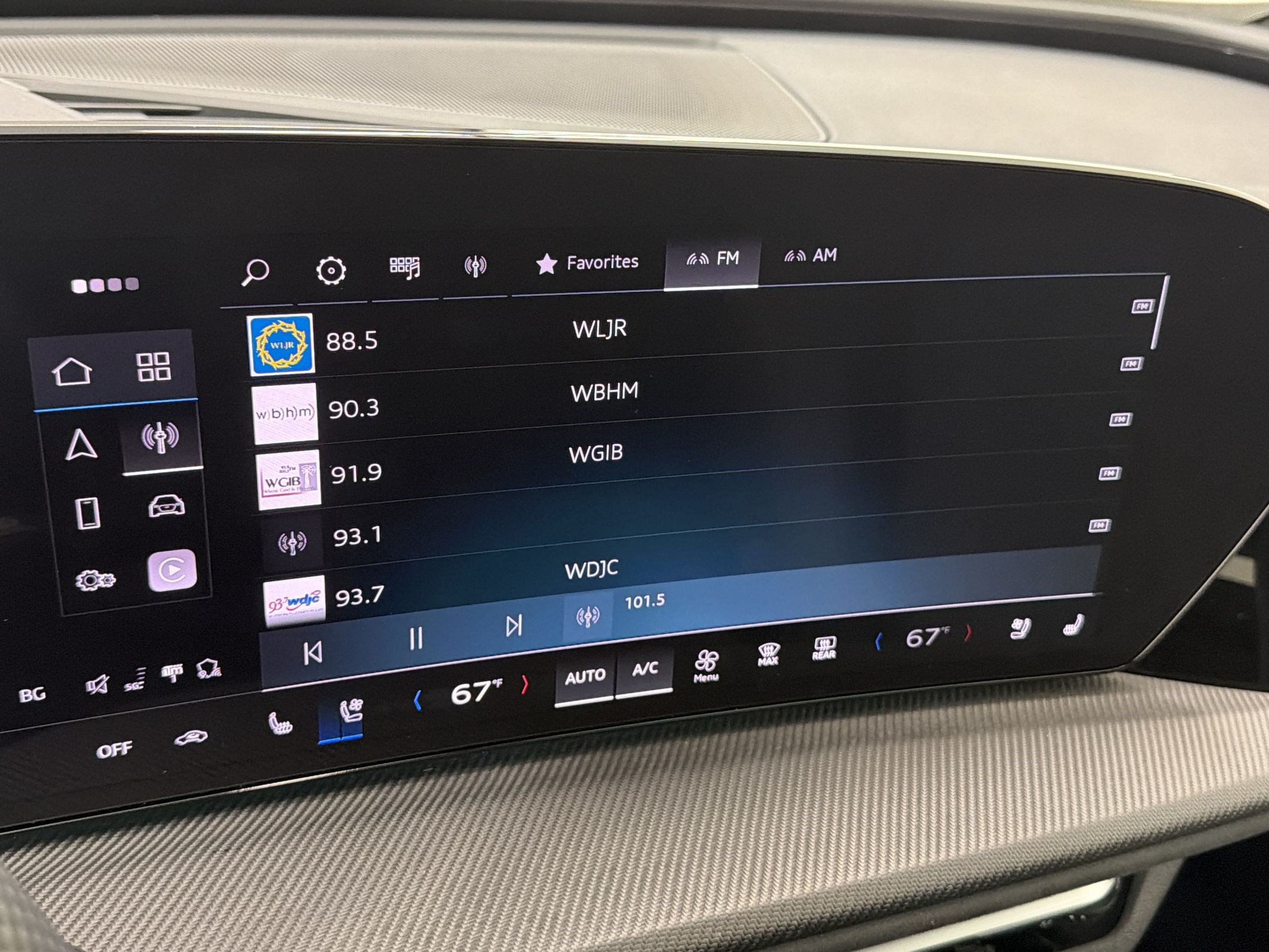Certified 2025 Audi SQ5 Premium Plus w/ Premium Plus Package AWD/4WD image 25