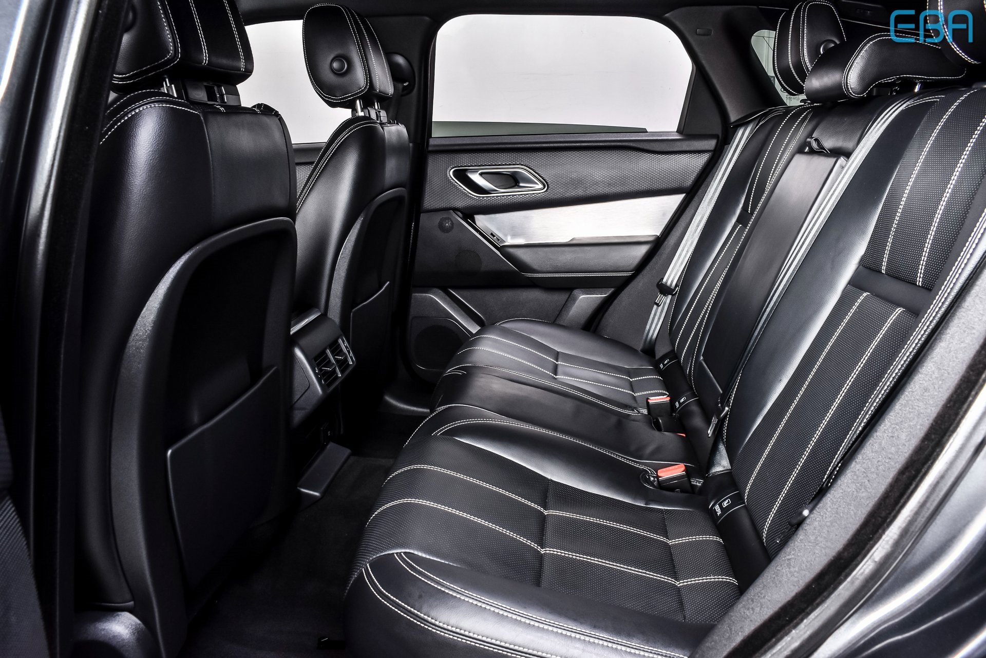 Used 2021 Land Rover Range Rover Velar R-Dynamic S image 21