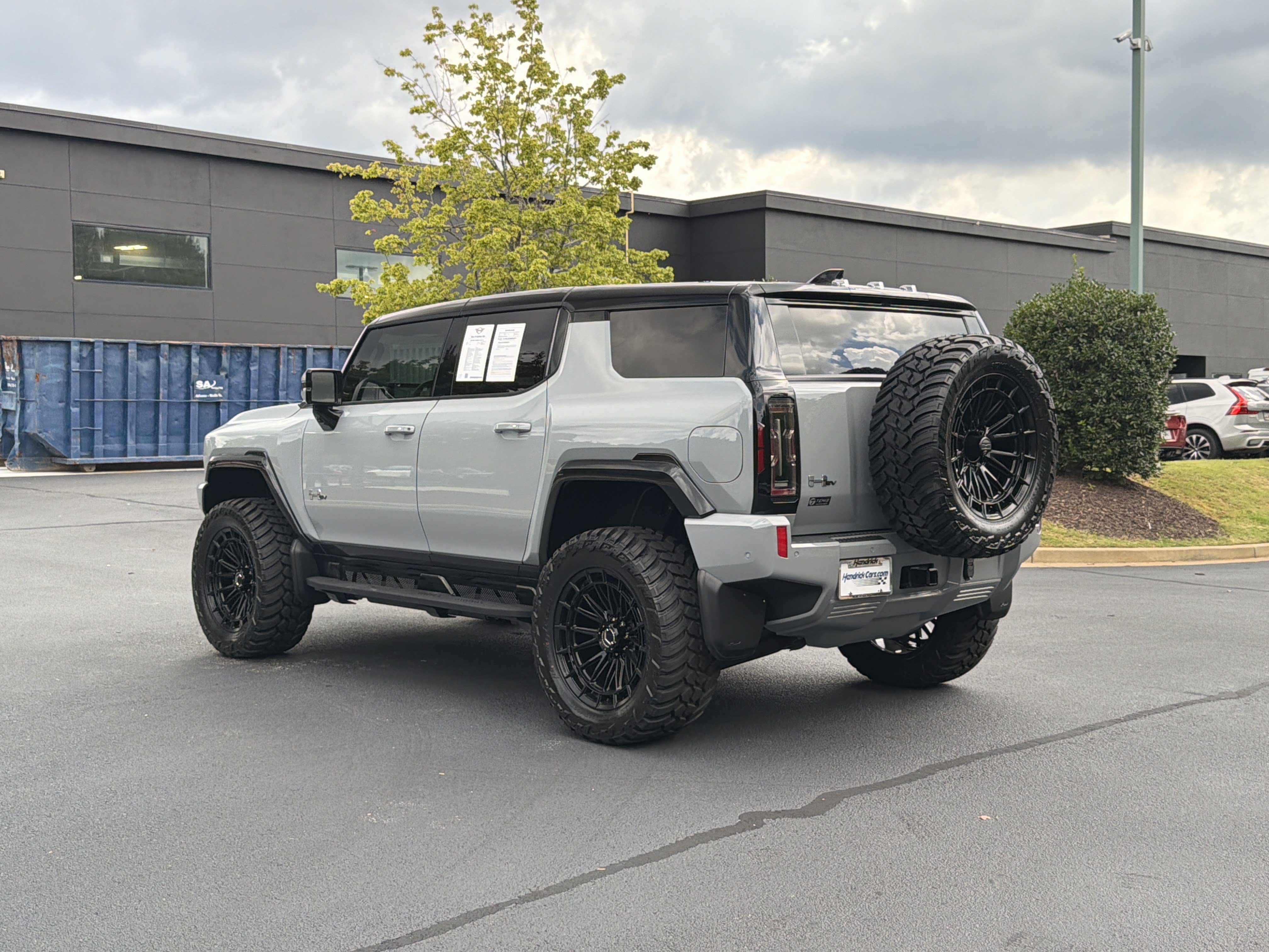 Used 2024 GMC Hummer EV 3X w/ LPO, Illumination Package AWD/4WD image 17