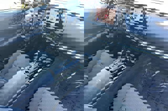 Used 2024 Toyota Prius LE image 18