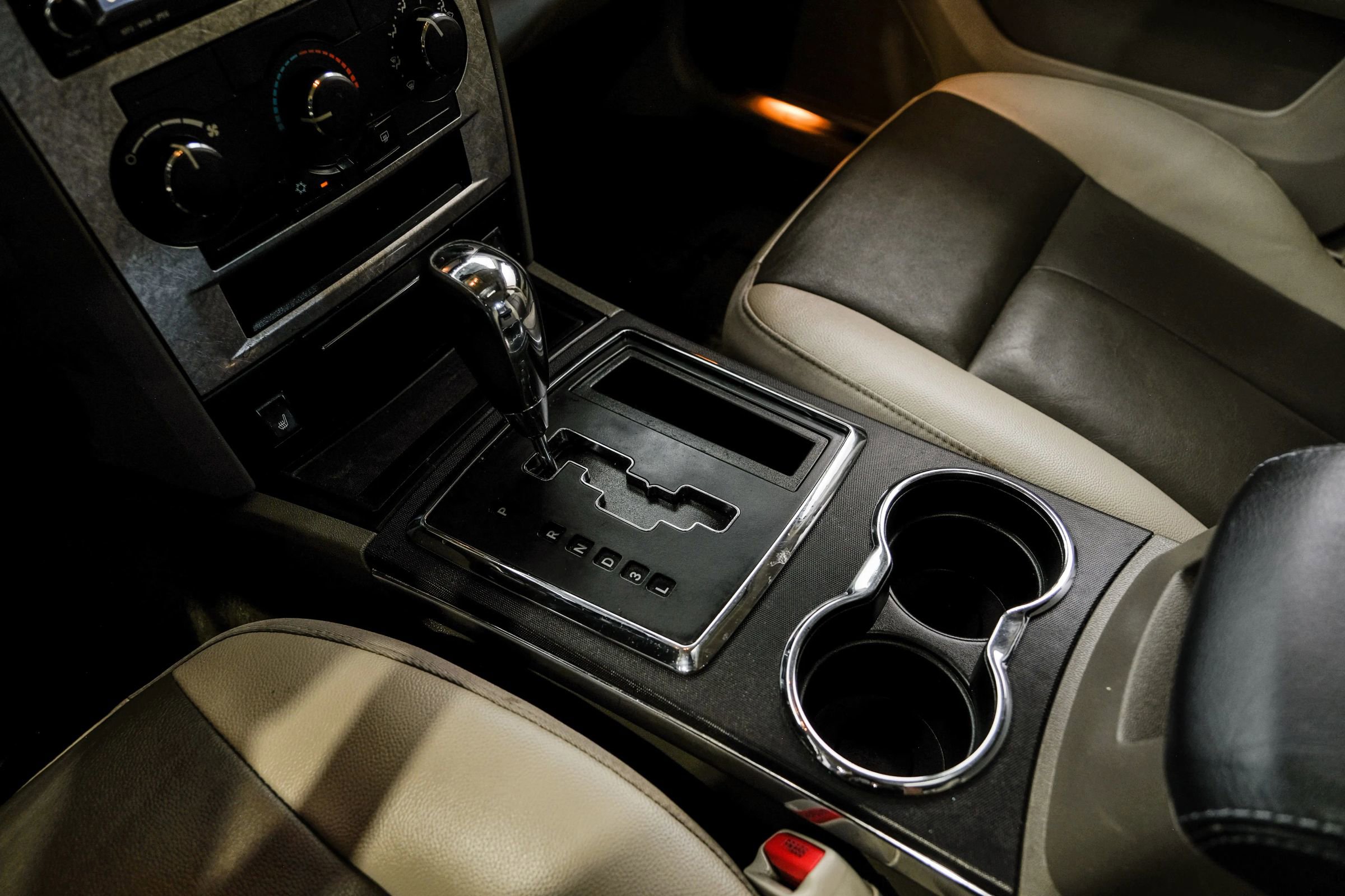 Used 2008 Chrysler 300 Touring image 29