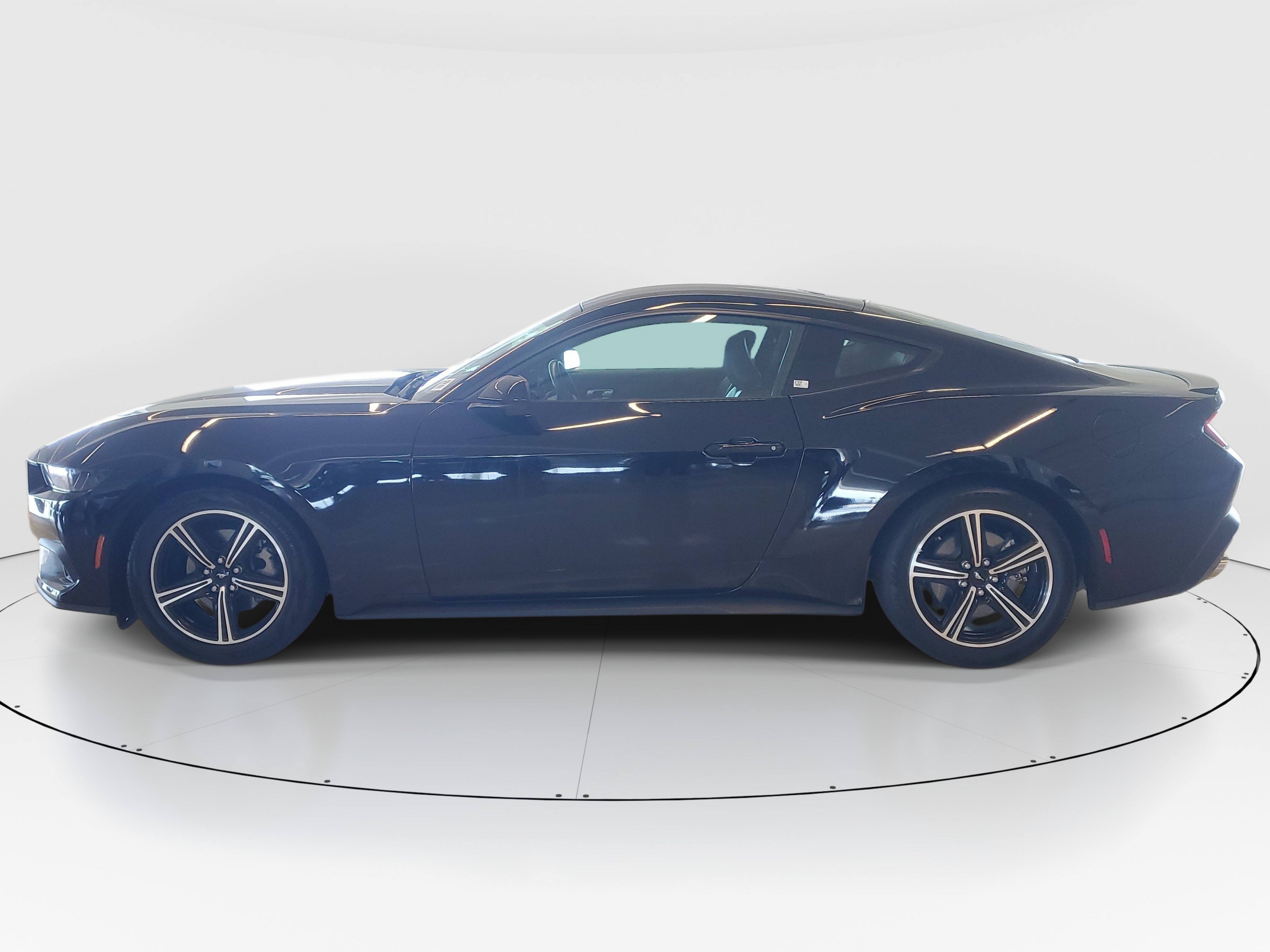 Used 2025 Ford Mustang Premium RWD image 7