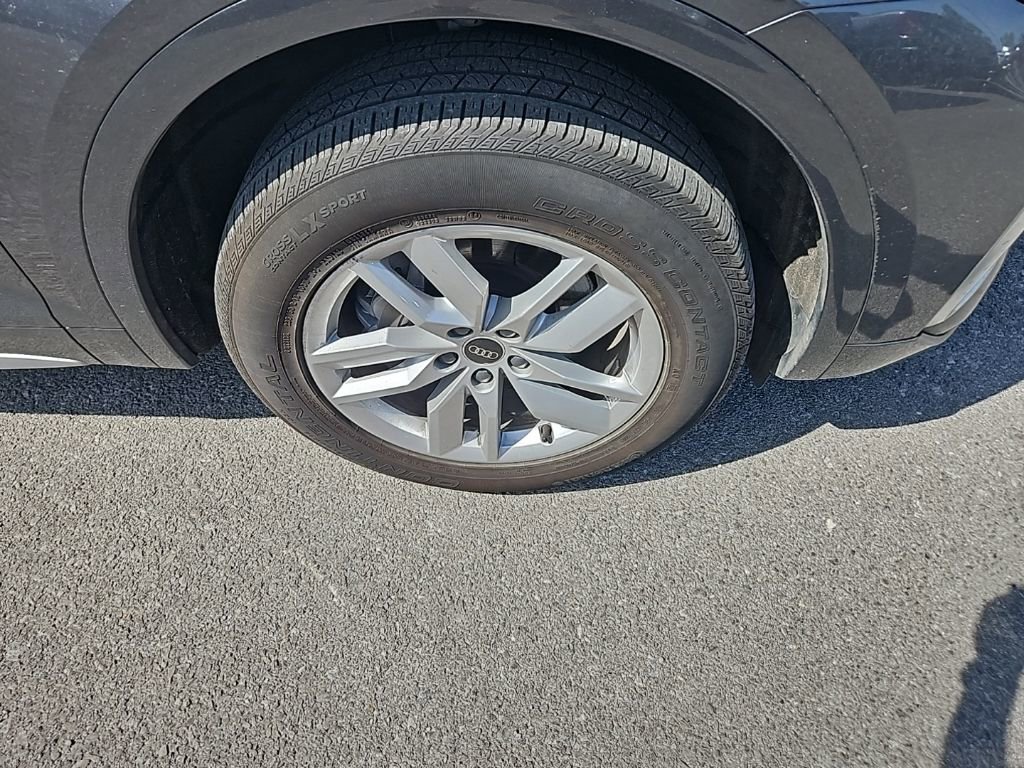 Used 2023 Audi Q5 2.0T Premium w/ Convenience Package AWD/4WD image 10