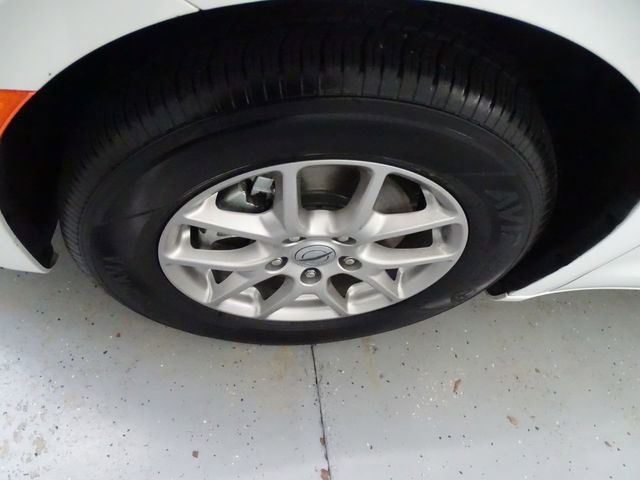 Used 2025 Chrysler Pacifica Select FWD image 25