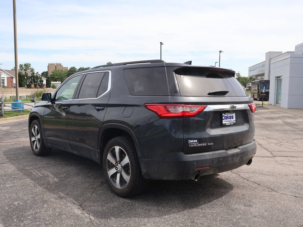 Used 2021 Chevrolet Traverse LT w/ LT Premium Package AWD/4WD image 12
