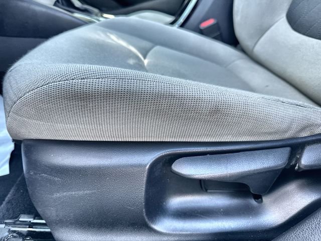 Used 2021 Toyota Corolla LE image 20