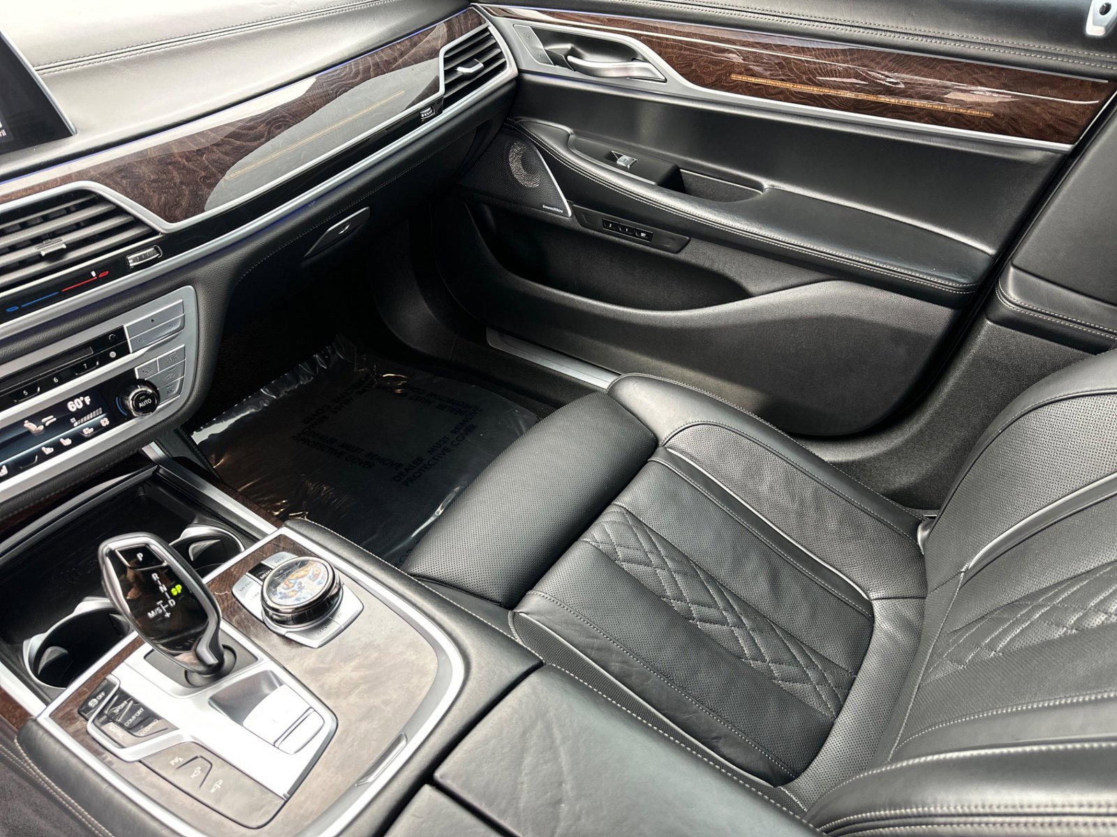 Used 2020 BMW 740i w/ M Sport Package image 39