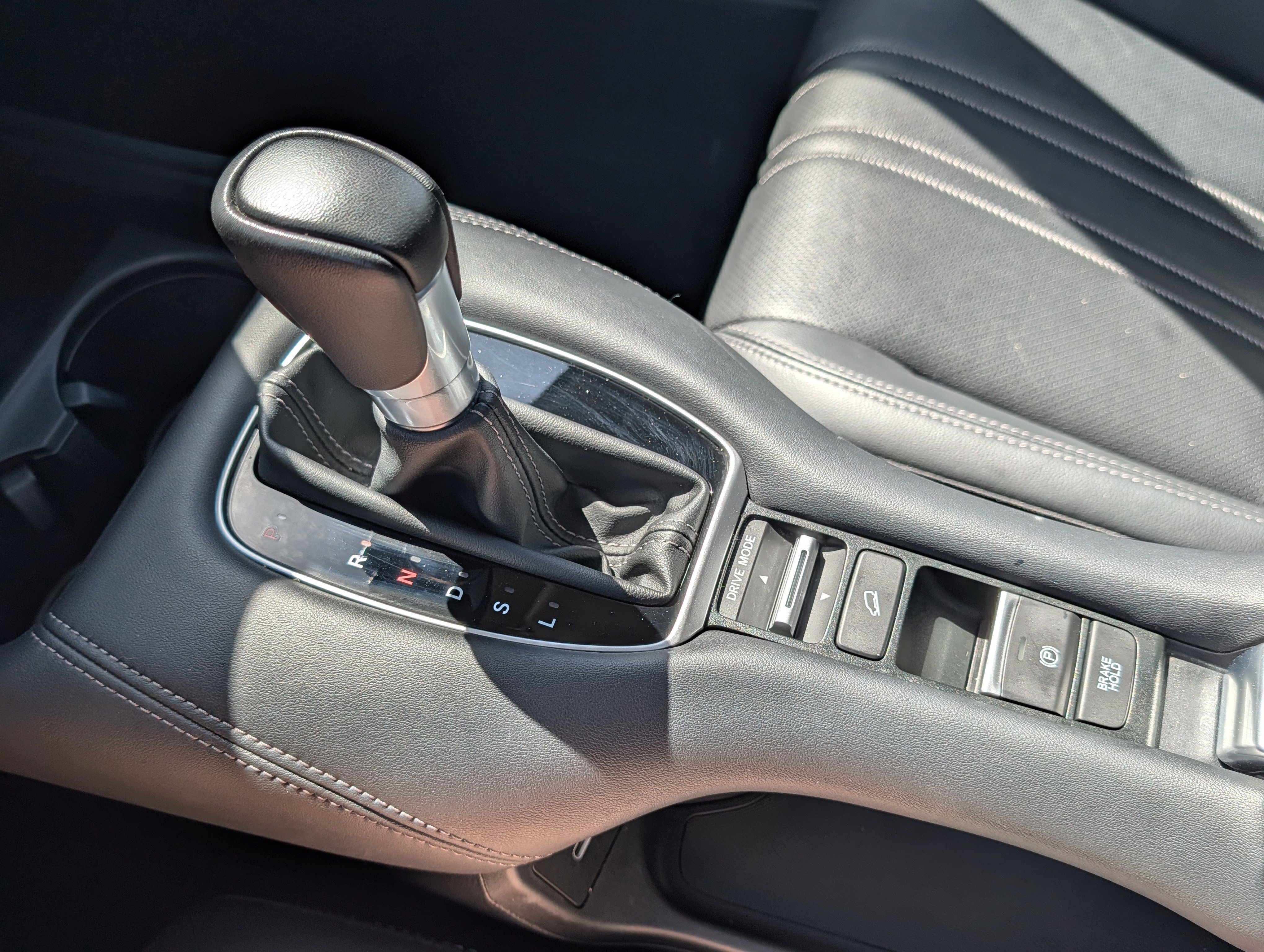 Used 2024 Honda HR-V EX-L image 33