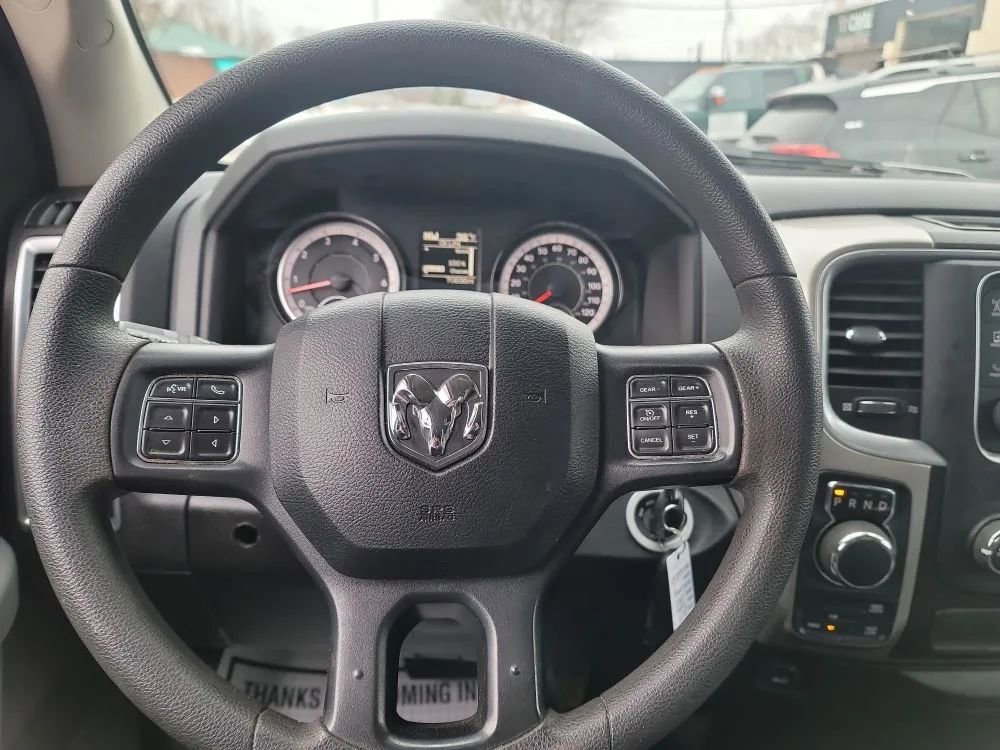 Used 2019 RAM 1500 Classic SLT AWD/4WD image 13