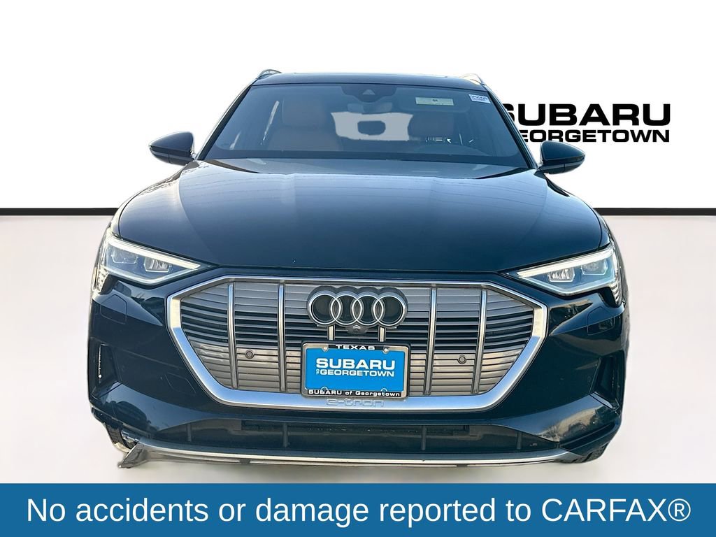 Used 2019 Audi e-tron Prestige w/ Prestige Package image 2