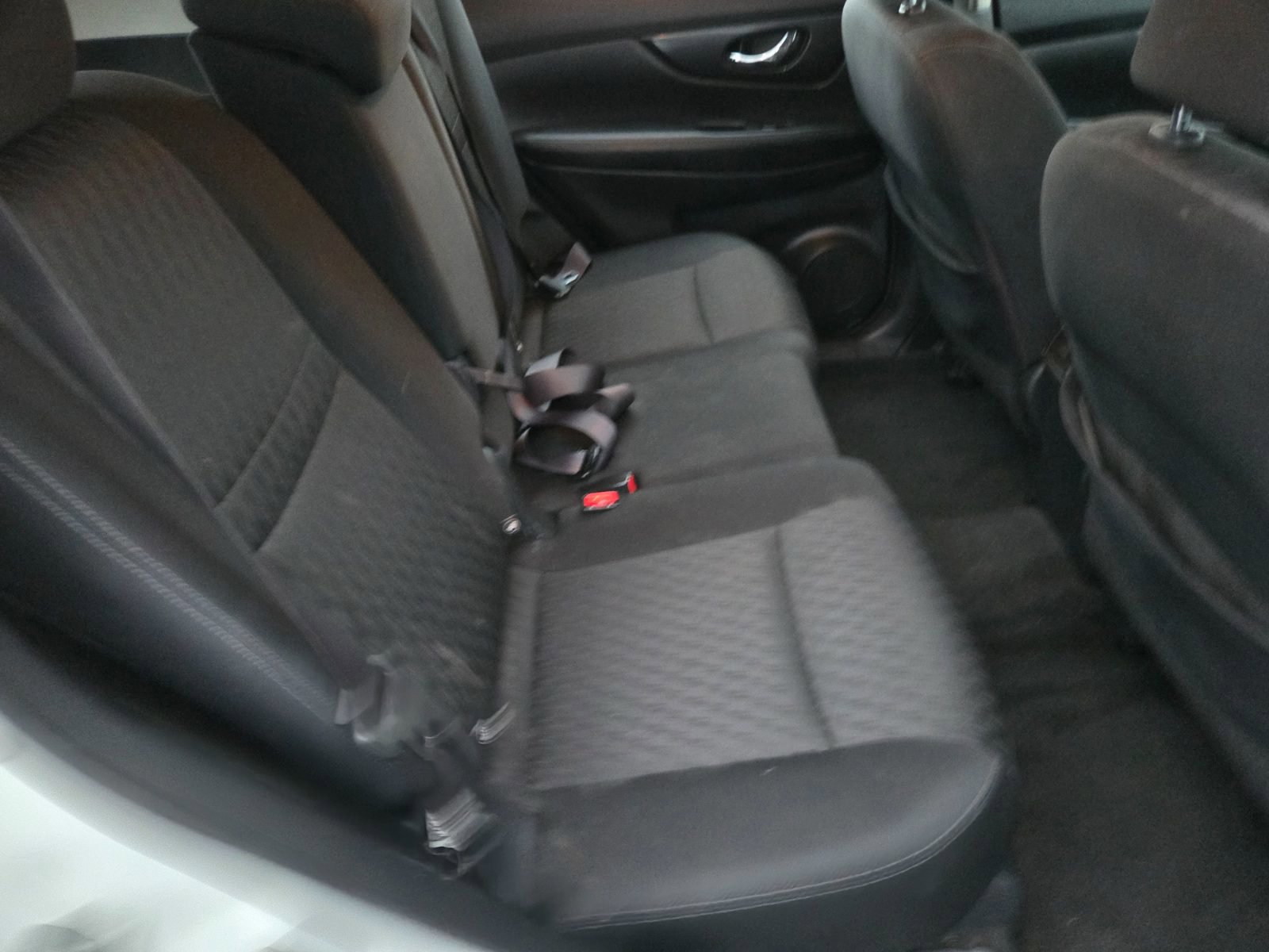 Used 2017 Nissan Rogue S FWD image 13