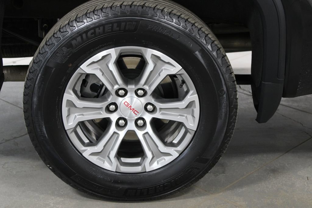 Used 2025 GMC Sierra 1500 SLT image 13