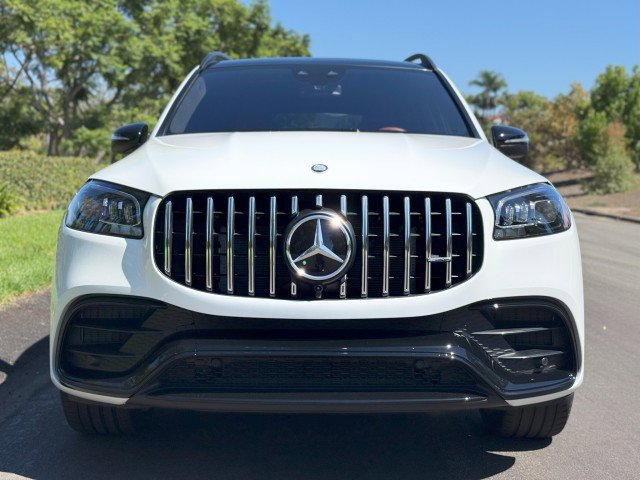 Used 2025 Mercedes-Benz GLS 63 AMG 4MATIC image 8