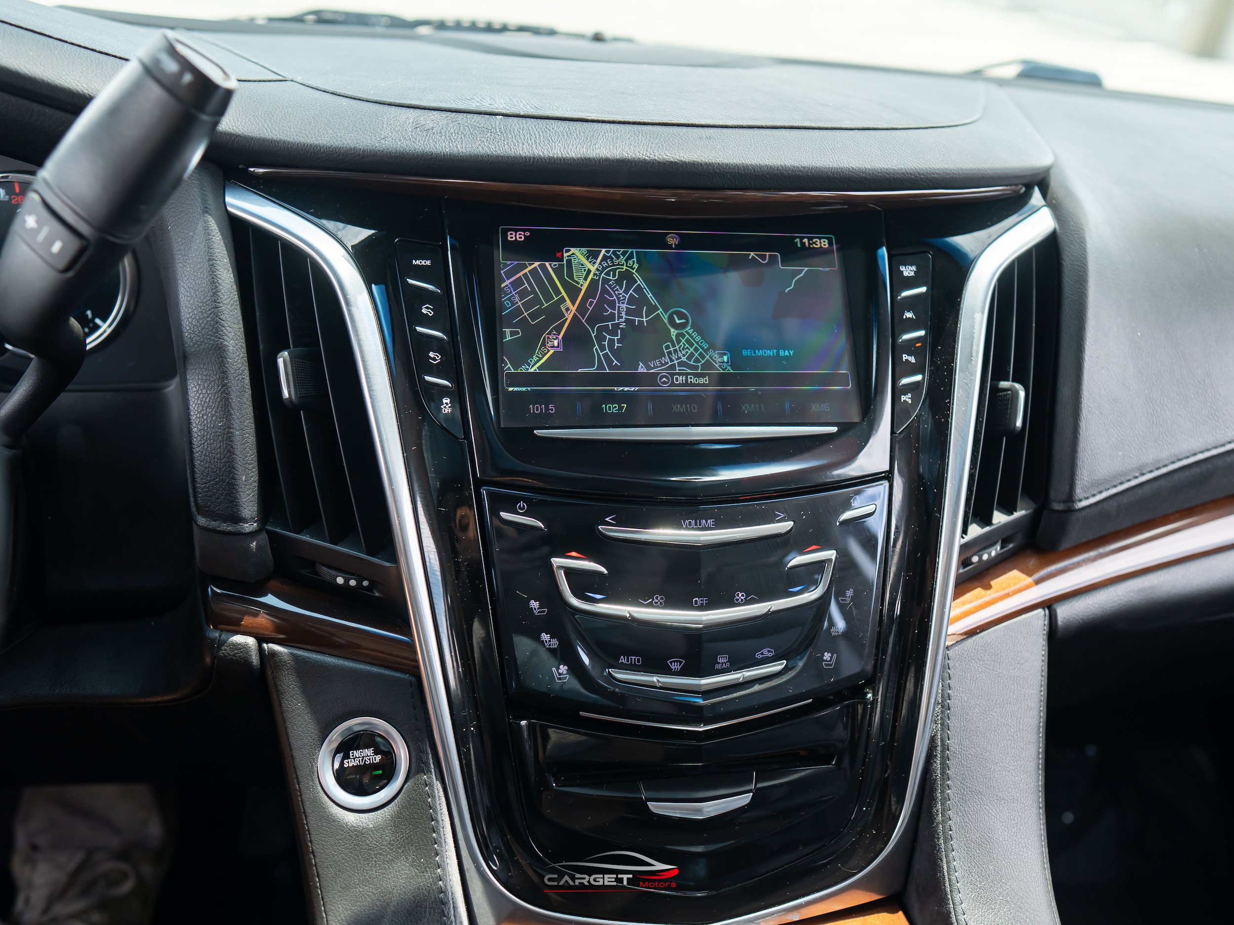 Used 2018 Cadillac Escalade ESV Luxury RWD image 29