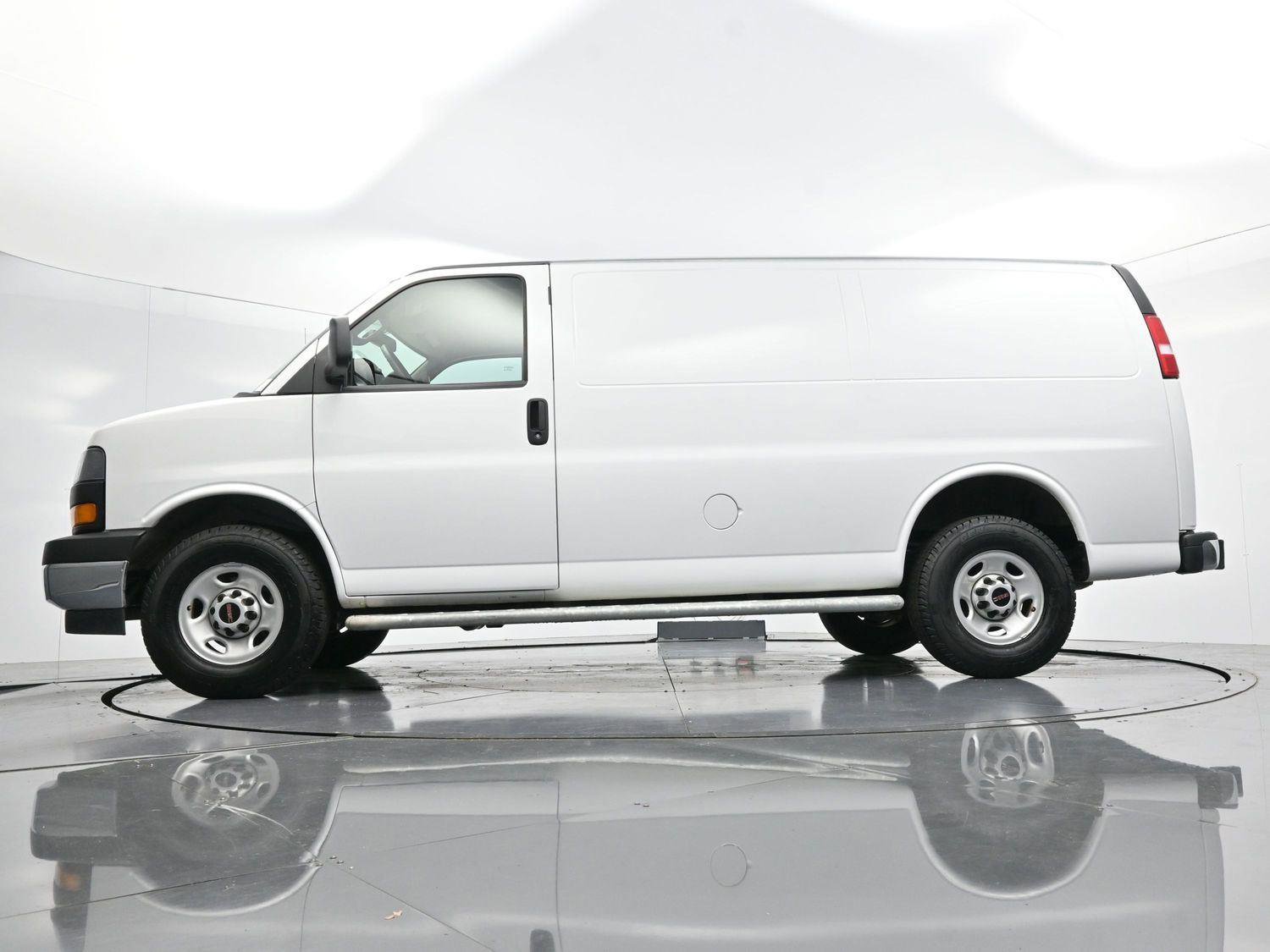 Used 2024 GMC Savana 2500 w/ Driver Convenience Package image 39