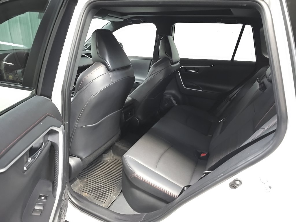 Used 2022 Toyota RAV4 XSE w/ Premium Package AWD/4WD image 31