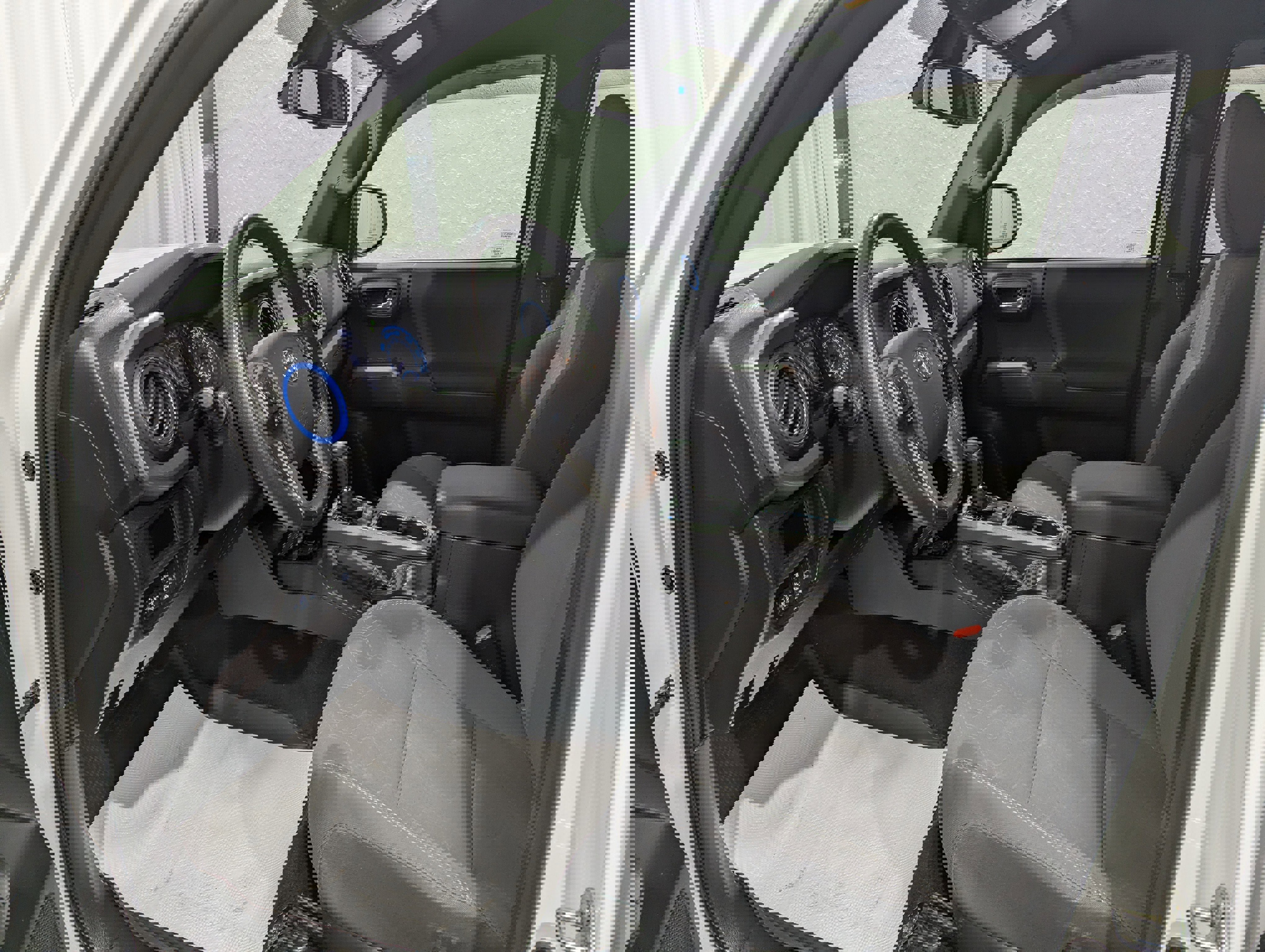 Used 2018 Toyota Tacoma SR image 14