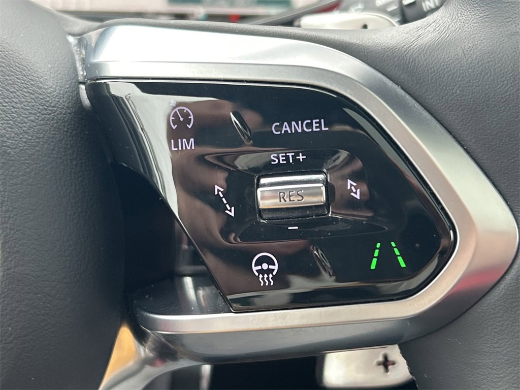 Used 2024 Jaguar F-PACE R-Dynamic S image 43