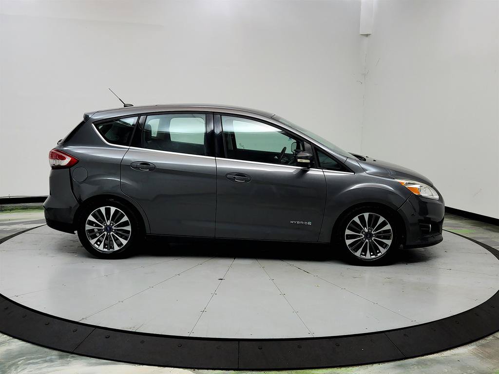 Used 2017 Ford C-MAX Titanium w/ Equipment Group 301A FWD image 4