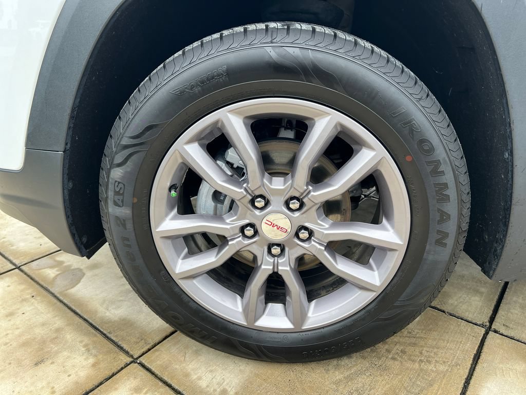 Used 2024 GMC Terrain SLT AWD/4WD image 23