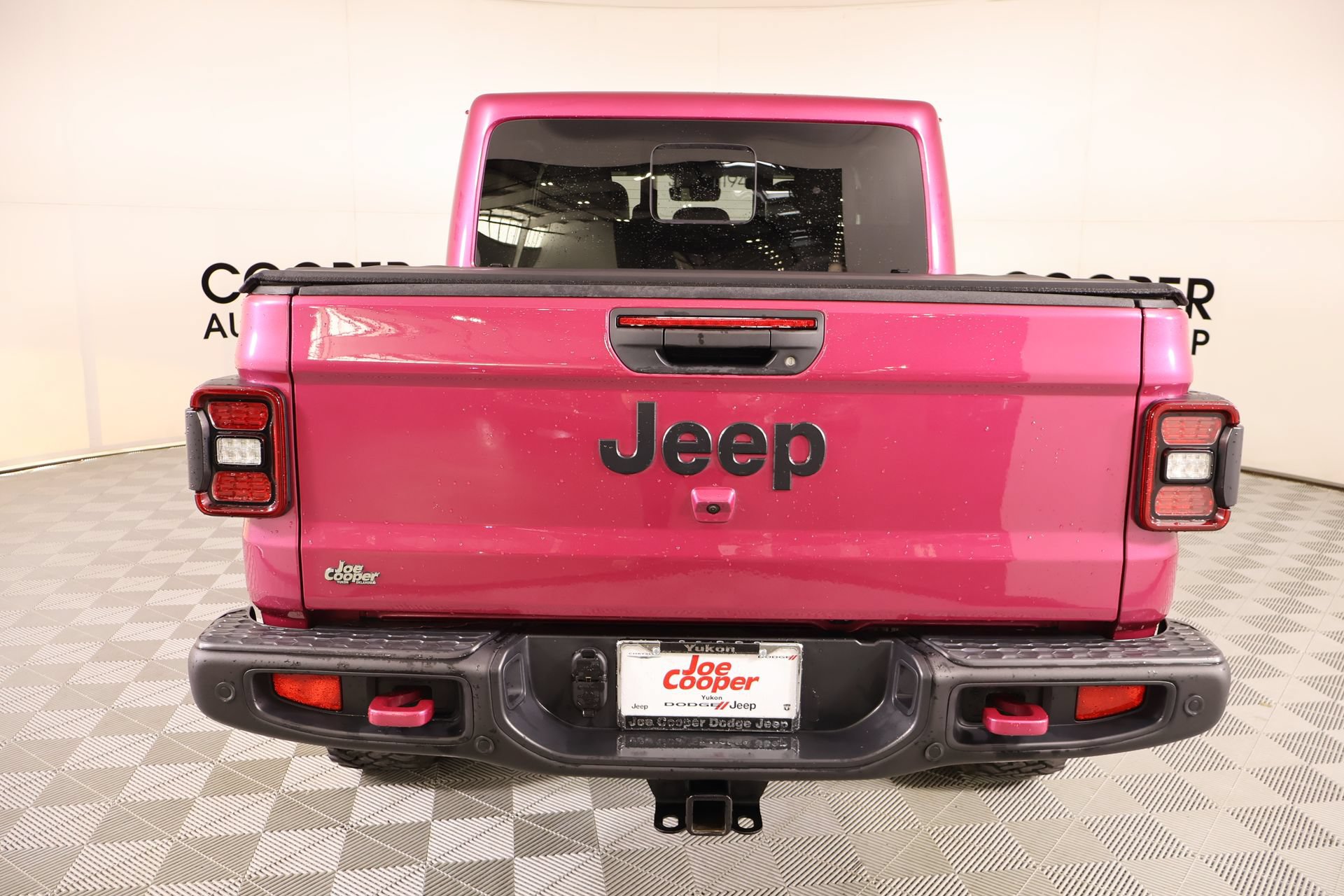Used 2024 Jeep Gladiator Rubicon AWD/4WD image 22