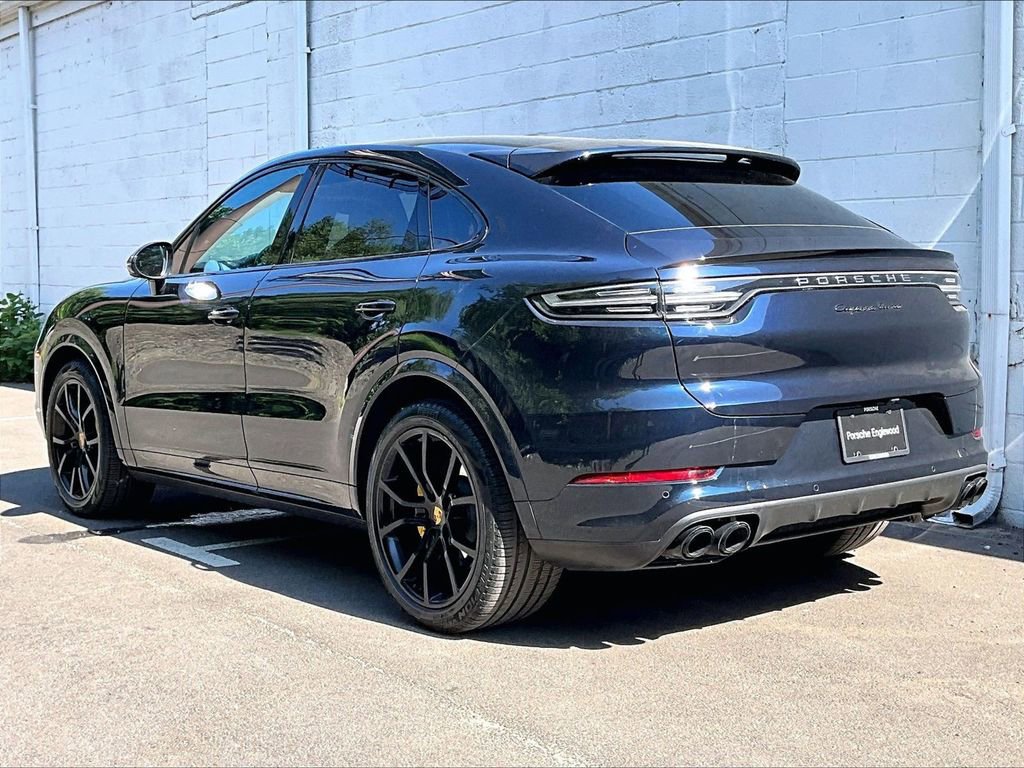 Certified 2021 Porsche Cayenne Turbo AWD/4WD image 3