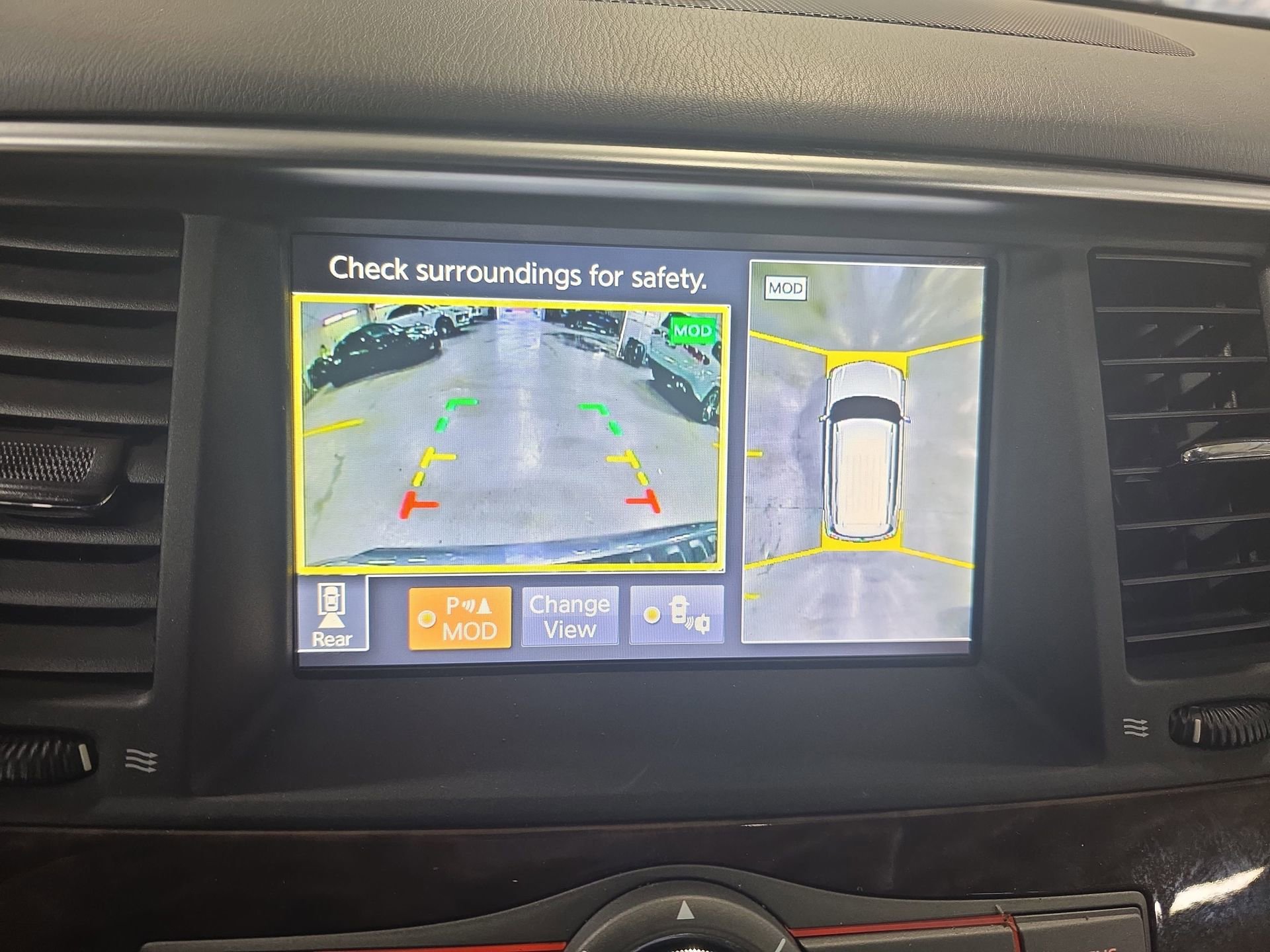 Used 2020 Nissan Armada Platinum w/ Captain's Chairs Package image 23