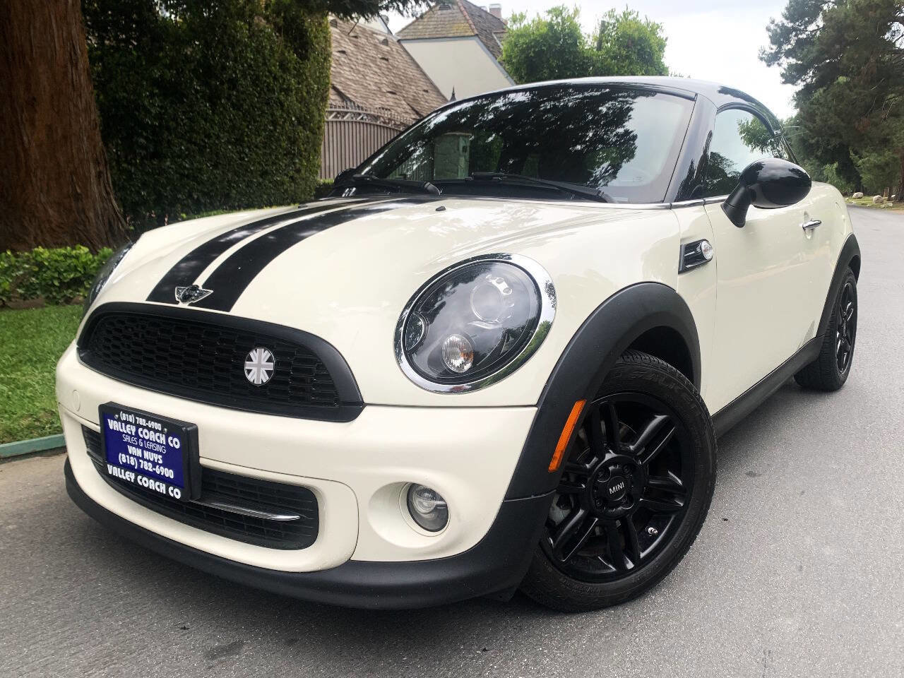 Used 2012 MINI Cooper Coupe image 2