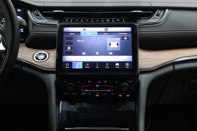 Used 2023 Jeep Grand Cherokee L Summit w/ Advanced Protech Group IV image 38