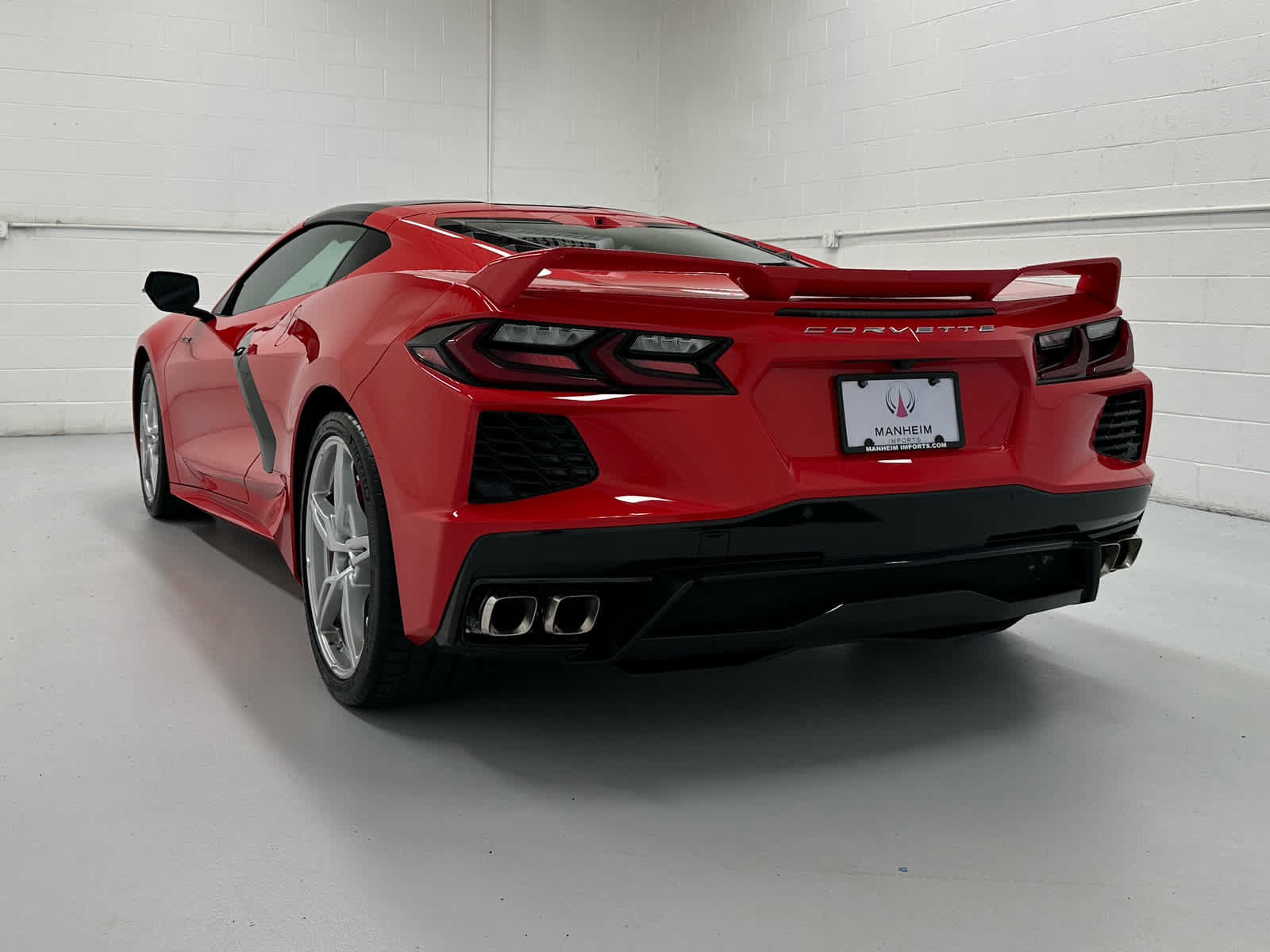 Used 2021 Chevrolet Corvette Stingray Premium Cpe w/ Z51 Performance Package RWD image 8
