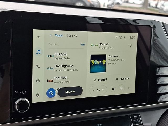 Used 2025 Toyota Camry LE image 18