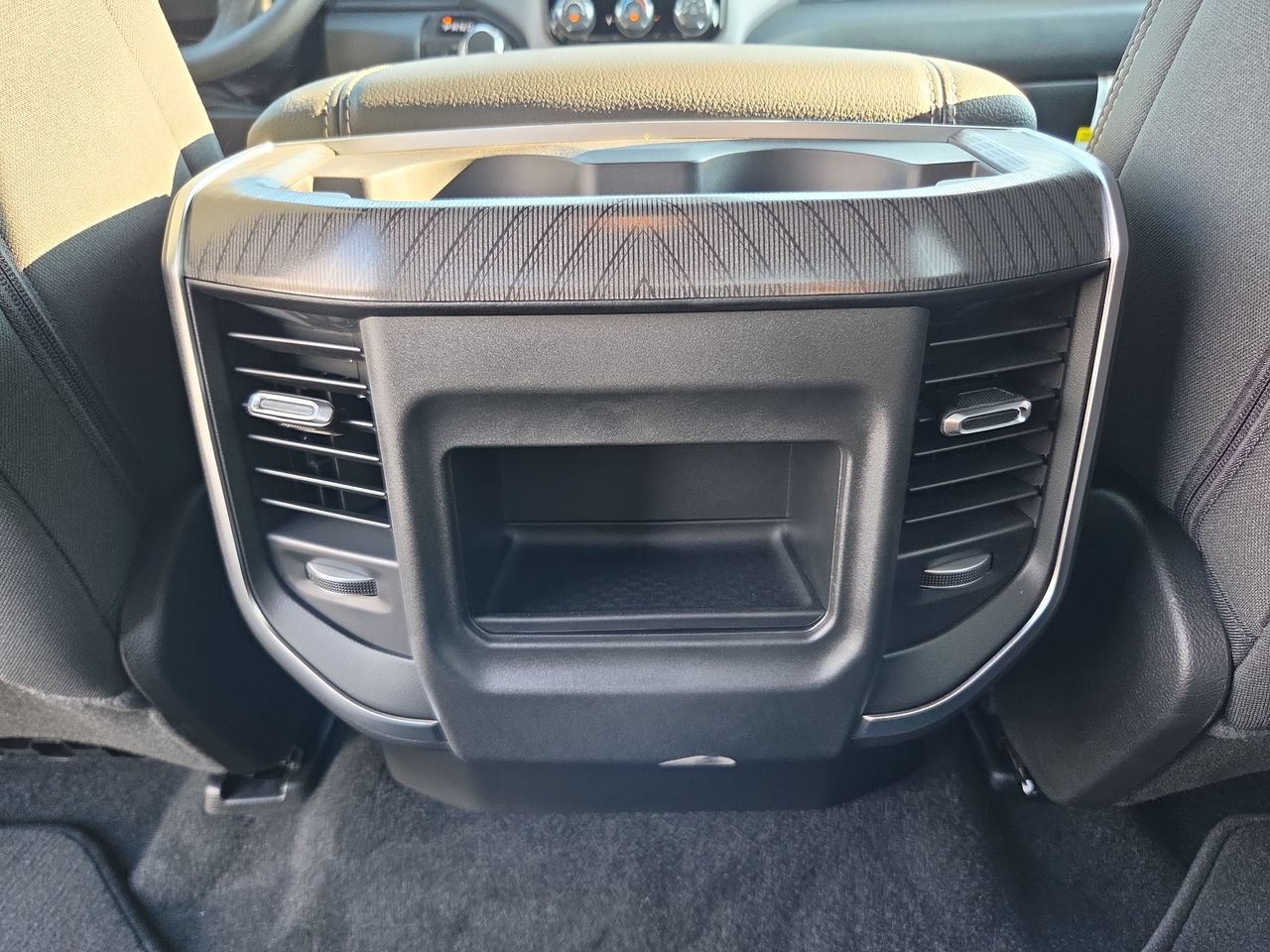 New 2026 RAM 1500 Express AWD/4WD image 19