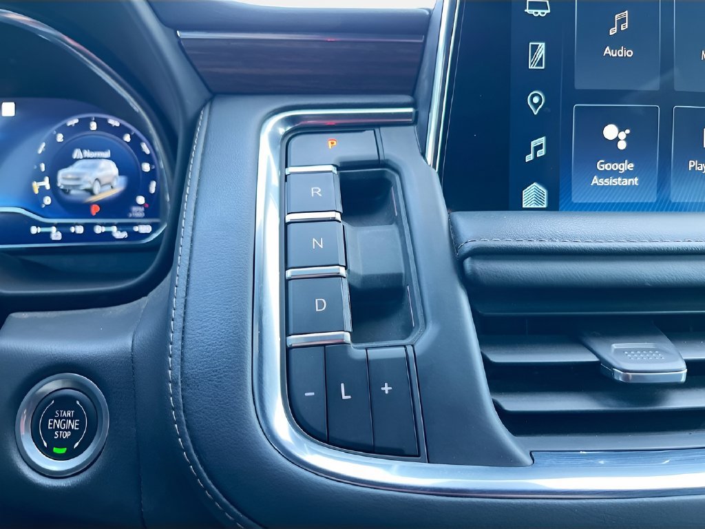 Used 2022 Chevrolet Tahoe High Country RWD image 16