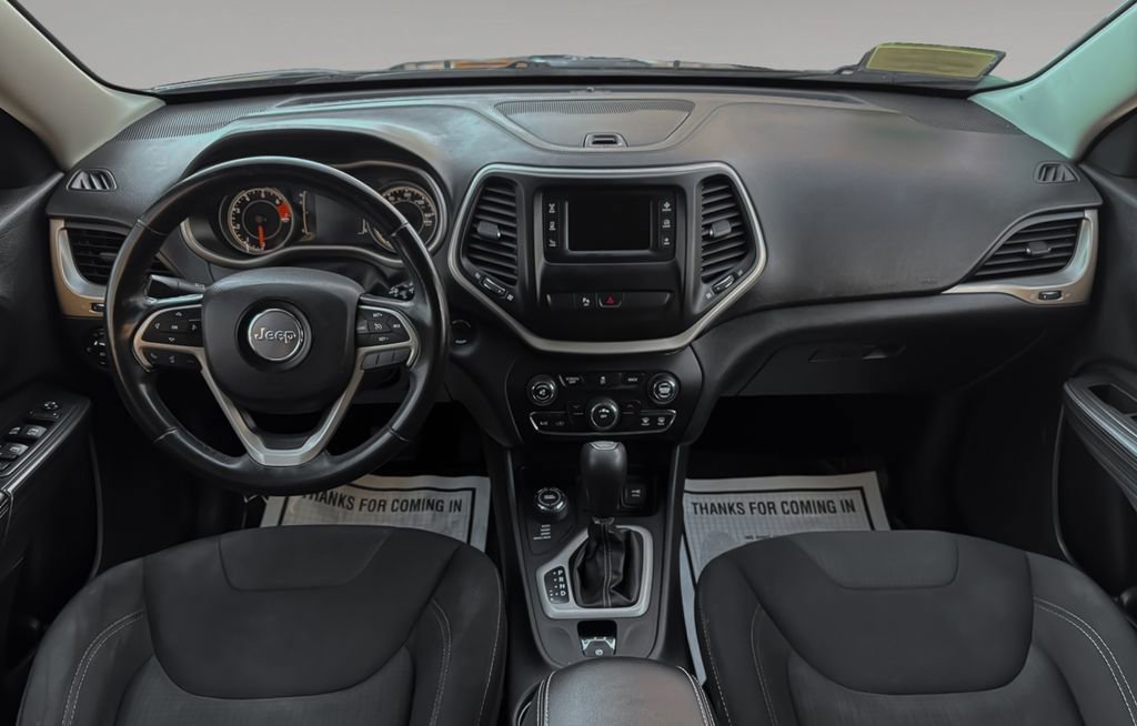Used 2016 Jeep Cherokee Latitude w/ Safety/Convenience Group image 16