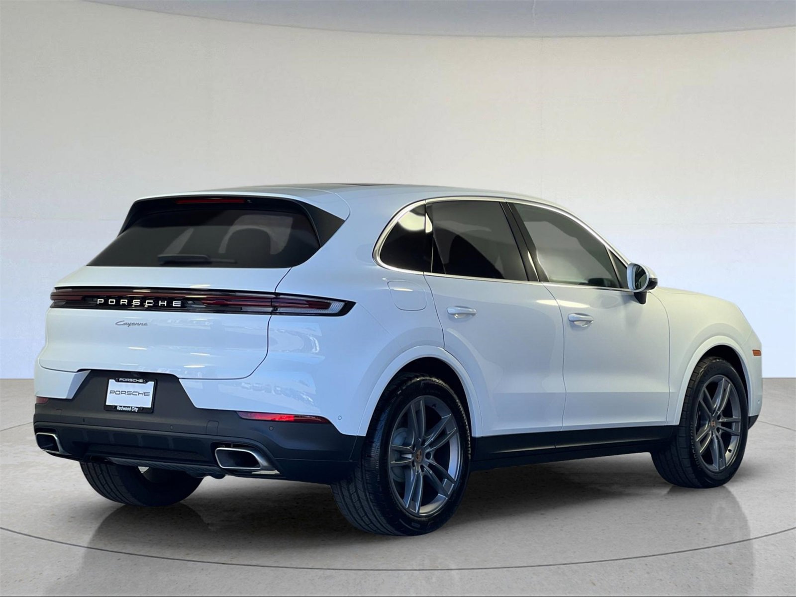 New 2025 Porsche Cayenne image 8
