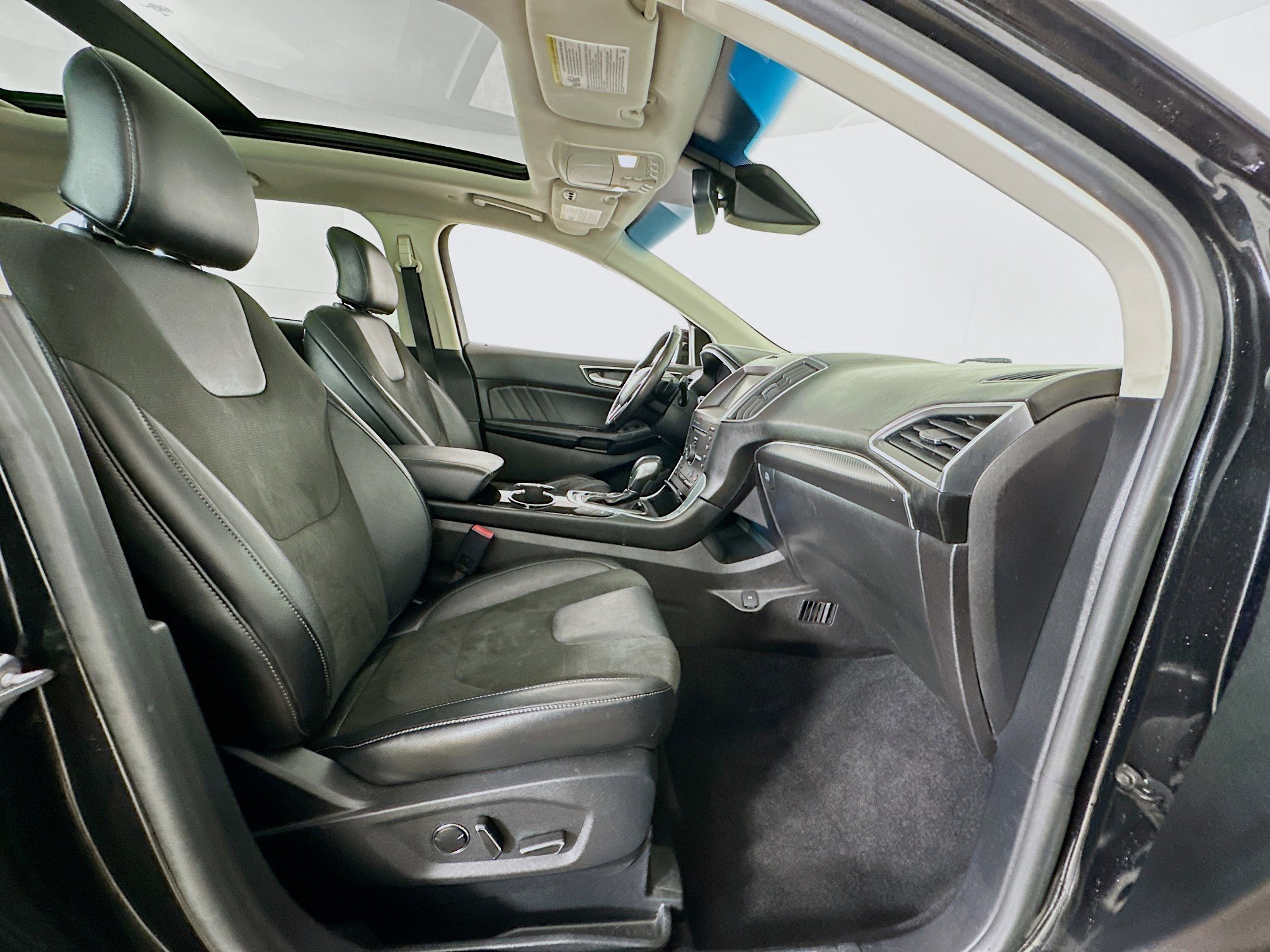 Used 2015 Ford Edge Sport w/ Equipment Group 401A image 32