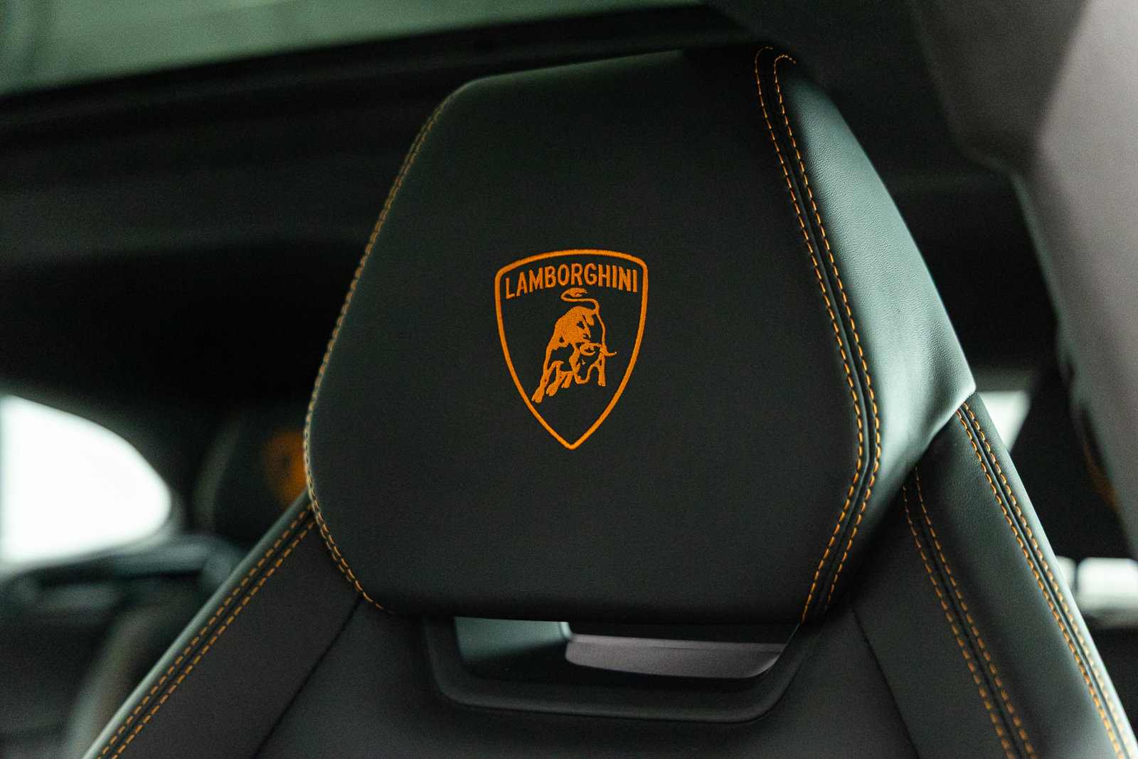 Used 2025 Lamborghini Urus S AWD/4WD image 21
