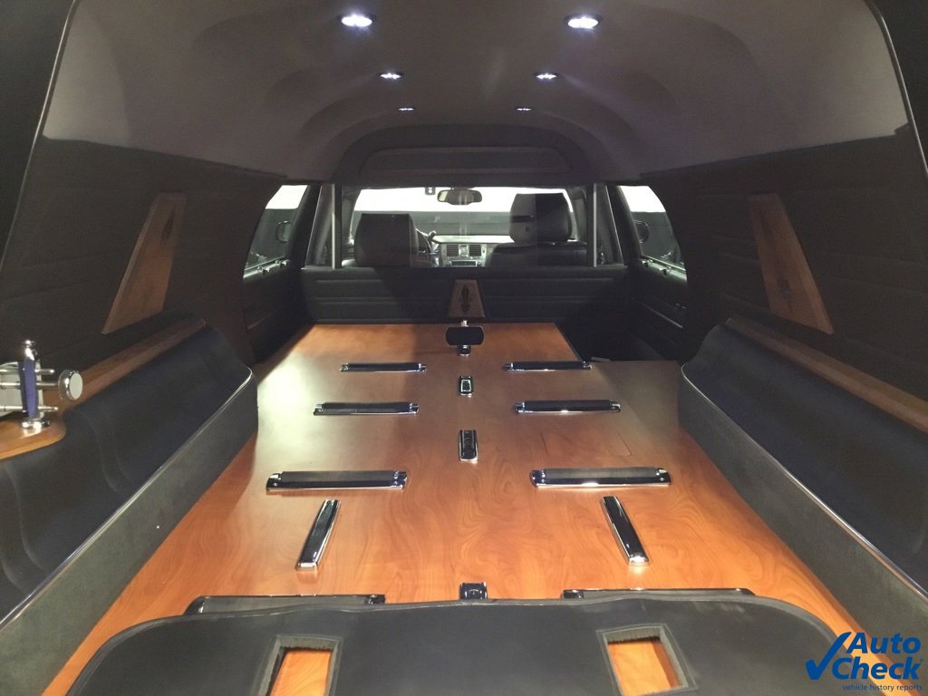 Used 2011 Cadillac DTS Limousine image 13