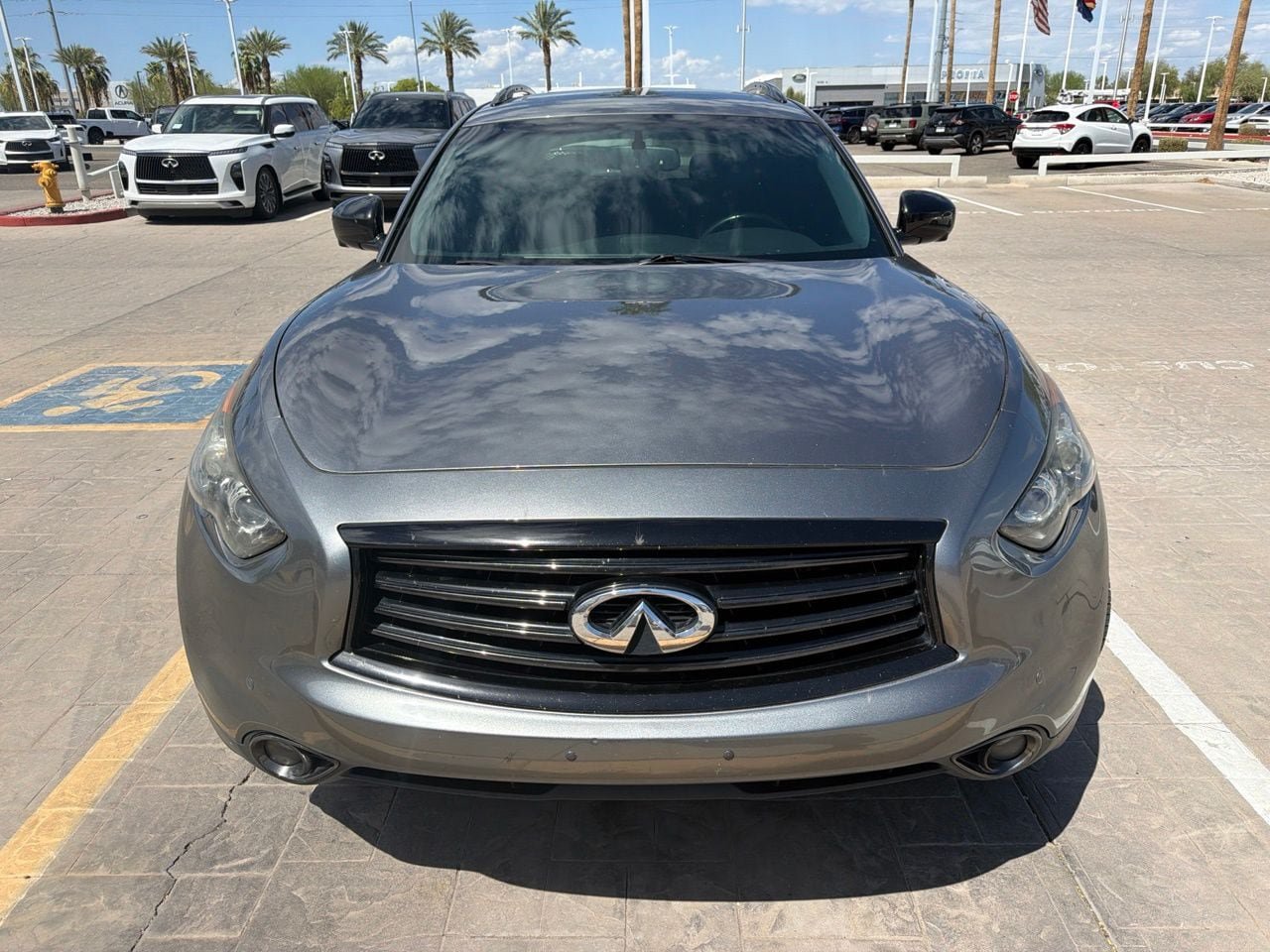 Used 2015 INFINITI QX70 AWD w/ Premium Package image 2