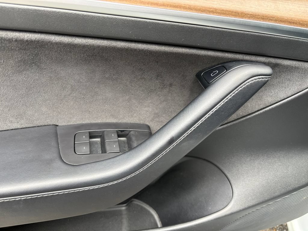 Used 2022 Tesla Model 3 Performance AWD/4WD image 12
