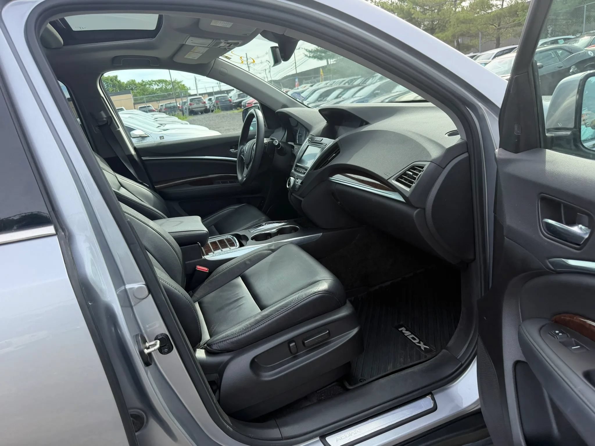 Used 2017 Acura MDX FWD w/ Technology Package image 25