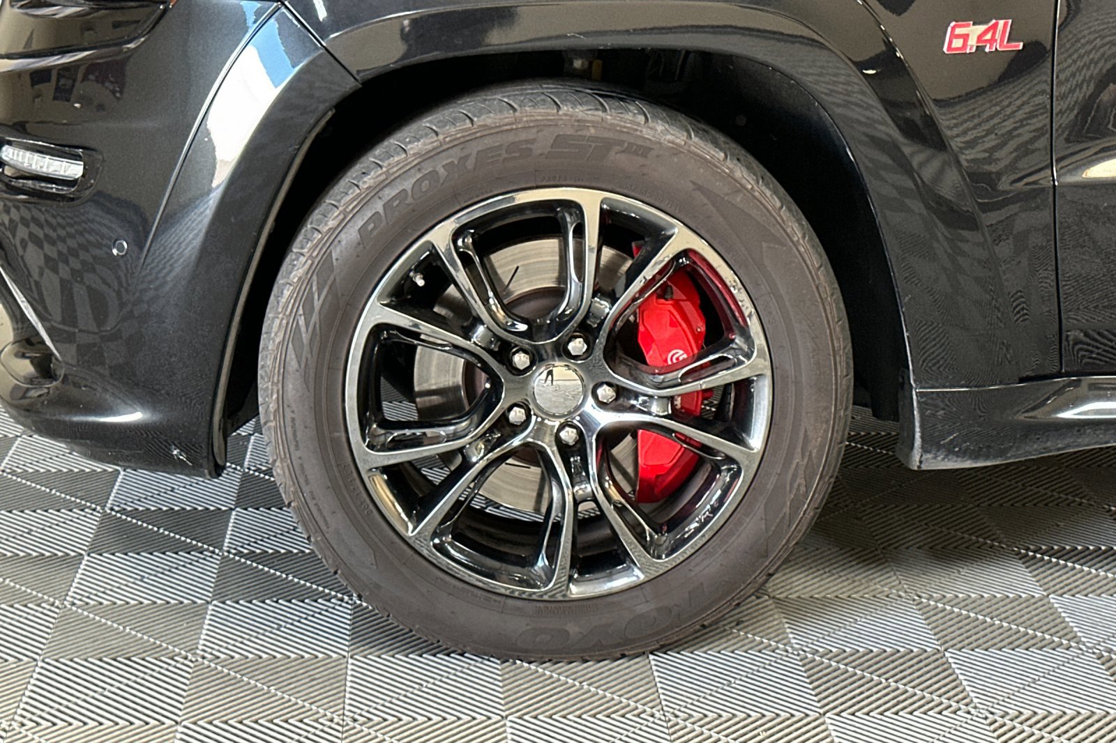 Used 2015 Jeep Grand Cherokee SRT w/ Trailer Tow Group IV image 45