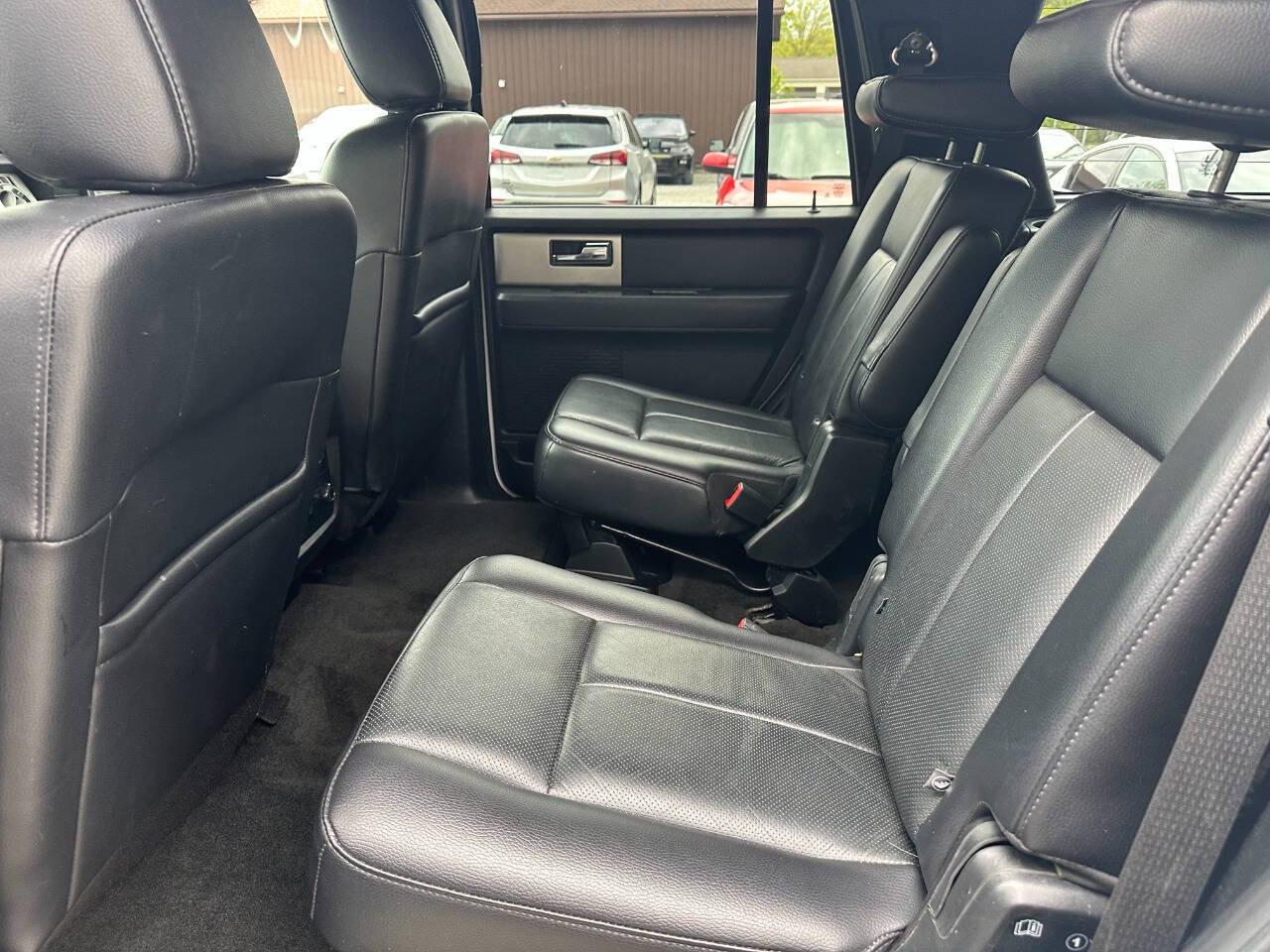 Used 2017 Ford Expedition Limited AWD/4WD image 13