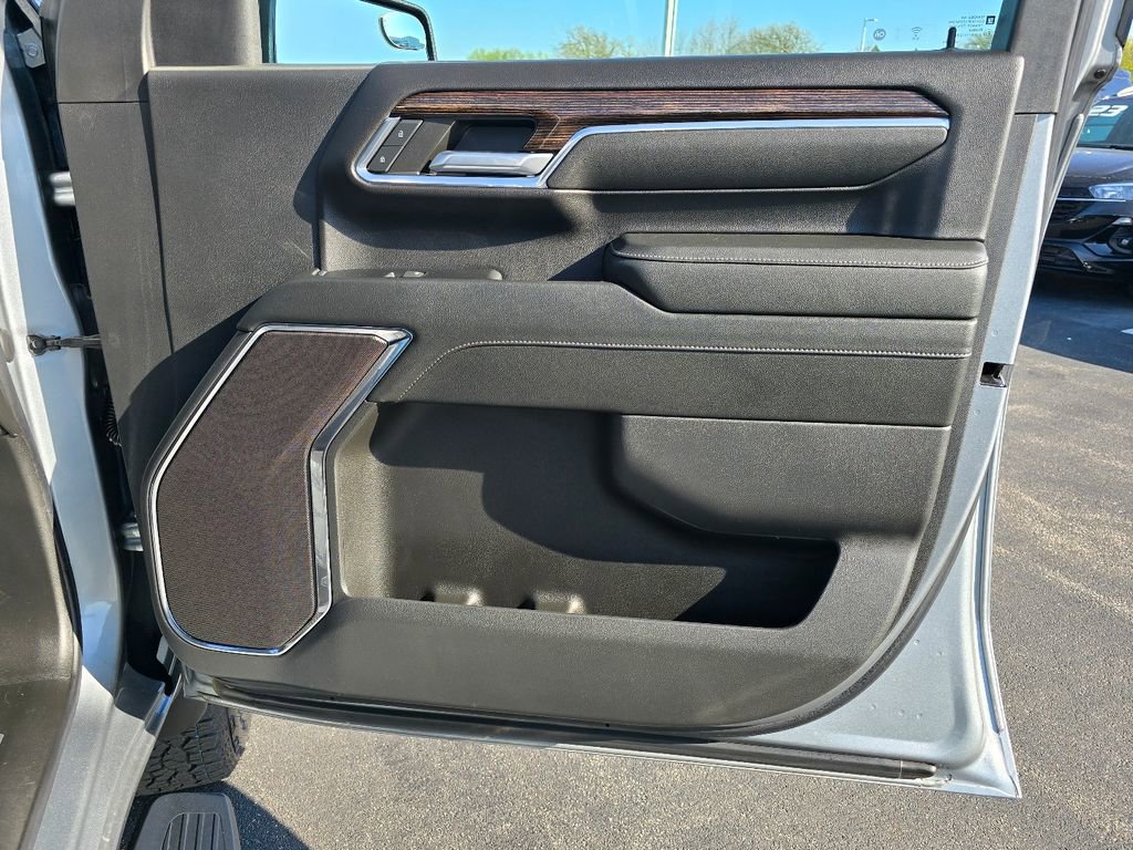 Used 2024 GMC Sierra 2500 SLE w/ SLE Value Package; image 32