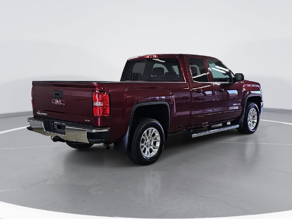 Used 2017 GMC Sierra 1500 SLE w/ SLE Value Package AWD/4WD image 3